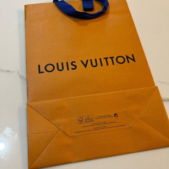 Louis Vuitton Shopping Bag - Picture 2 of 2